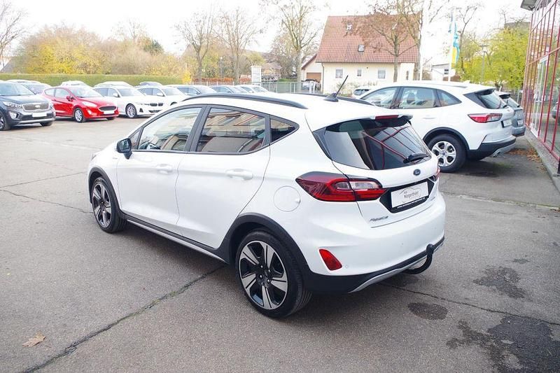 Gebraucht Ford Fiesta Active X 125 PS (91 kW) 2022 Weiß Limousine