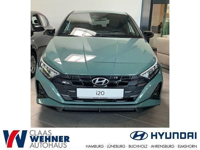 Mangrove green / mic Neu 2025 Hyundai i20 N Line Limousine | 23.900 € (Etwas zu teuer) - Bild 1/4