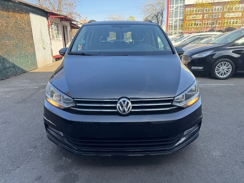 Schwarz Gebraucht 2016 VW Touran Comfortline Van / Kleinbus | 7.500 € - Bild 1/4