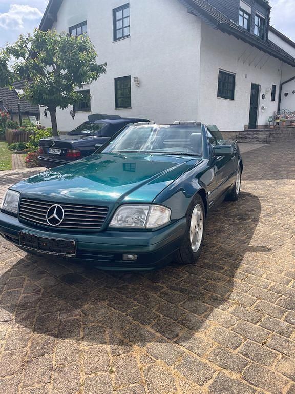 Grün Gebraucht 1997 Mercedes SL320 Cabrio | 20.890 € (Fairer Preis) - Bild 1/4