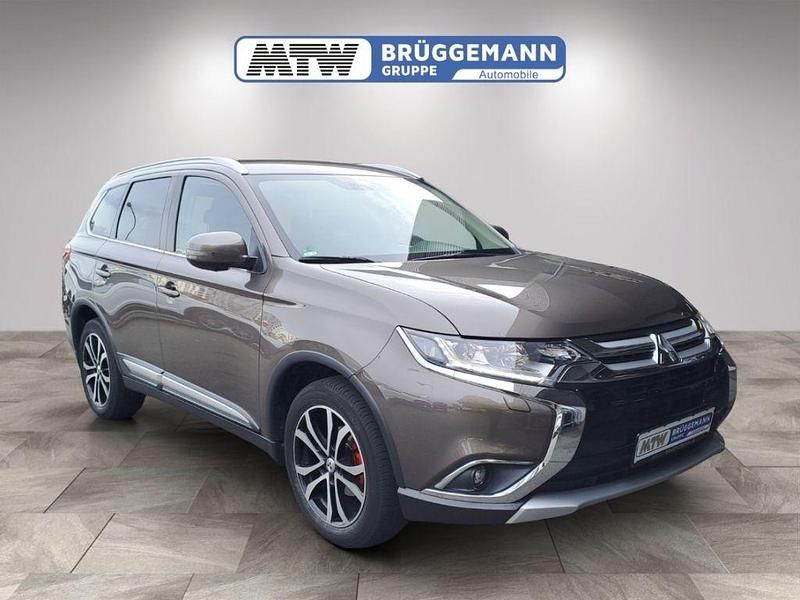 Braun Gebraucht 2018 Mitsubishi Outlander Edition+ SUV | 15.550 € (Fairer Preis) - Bild 1/4