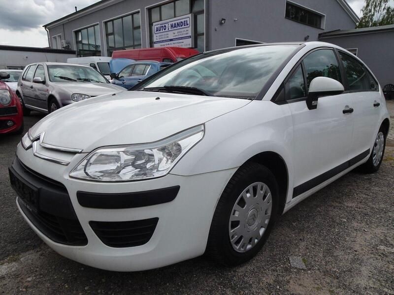 Weiß Gebraucht 2009 Citroën C4 Limousine | 1.950 € (Guter Preis) - Bild 1/4