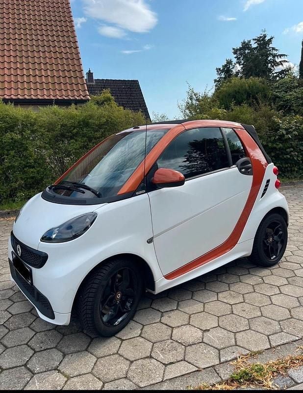 Weiß Gebraucht 2015 Smart ForTwo Cabrio Cabrio | 10.330 € (Fairer Preis) - Bild 1/4
