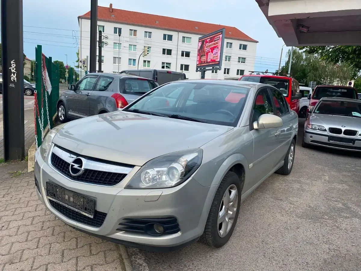 Gebraucht Opel Vectra Cosmo 147 PS (108 kW) 2009 Grau Limousine