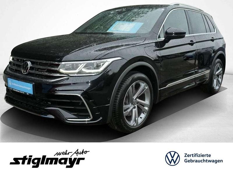 Deep black perleffekt Gebraucht 2021 VW Tiguan R-line SUV | 31.930 € (Fairer Preis) - Bild 1/4