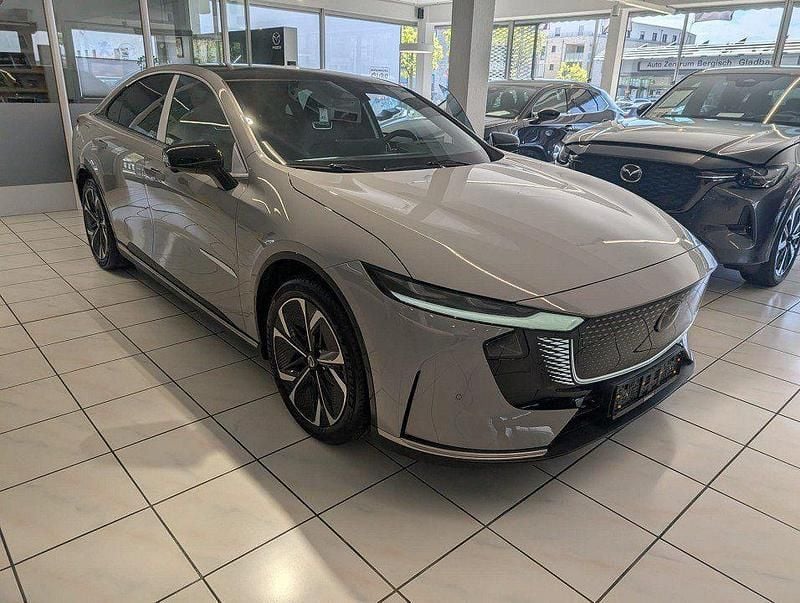 Neu Mazda 6e Takumi-Line 189 kW (258 PS) 2026 Grau Limousine
