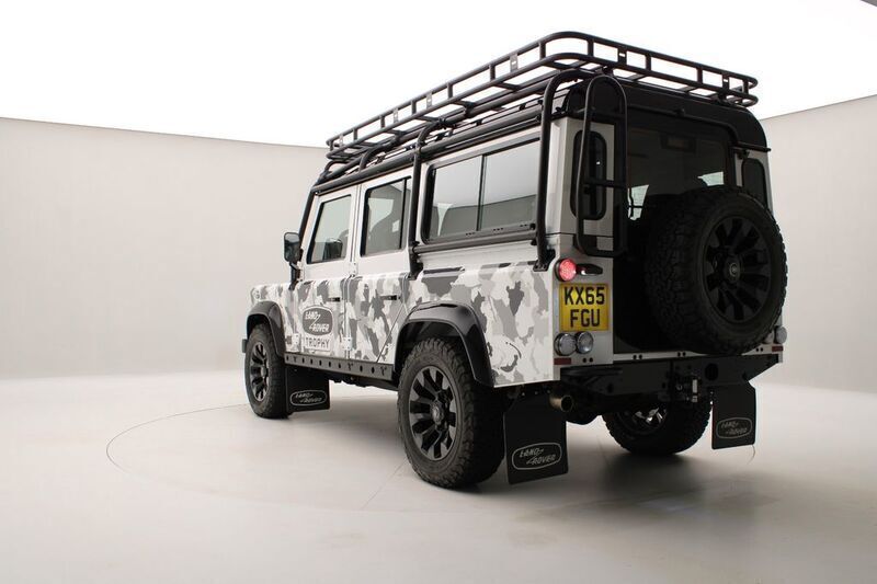 Neu Land Rover Defender 405 PS (297 kW) 2025 Weiß SUV