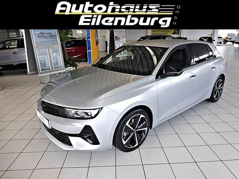 Gebraucht Opel Astra 131 PS (96 kW) 2024 Kristallsilber Limousine