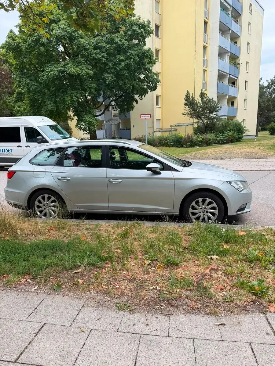 Gebraucht Seat Leon 105 PS (77 kW) 2014 Silber Kombi