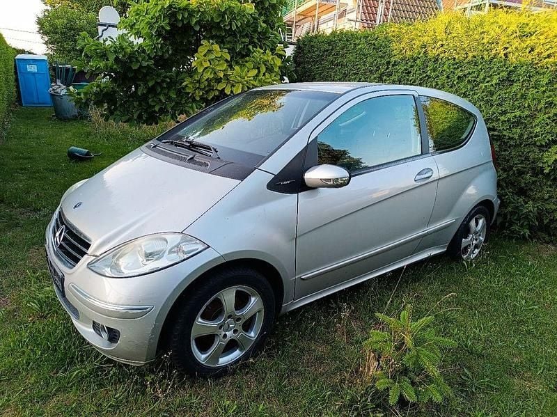 Silber Gebraucht 2005 Mercedes A170 Classic Kleinwagen | 1.800 € (Guter Preis) - Bild 1/4