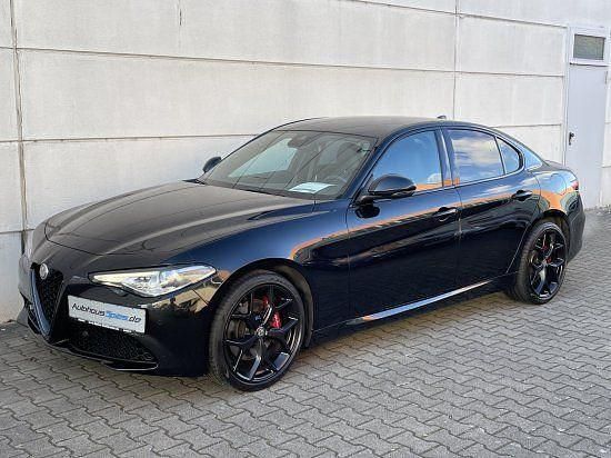 Gebraucht Alfa Romeo Giulia Sprint 201 PS (147 kW) 2021 Nero vulcano metallic Limousine