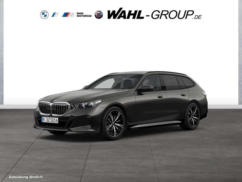 Gebraucht BMW 520 M Sport 197 PS (144 kW) 2025 Grau Kombi