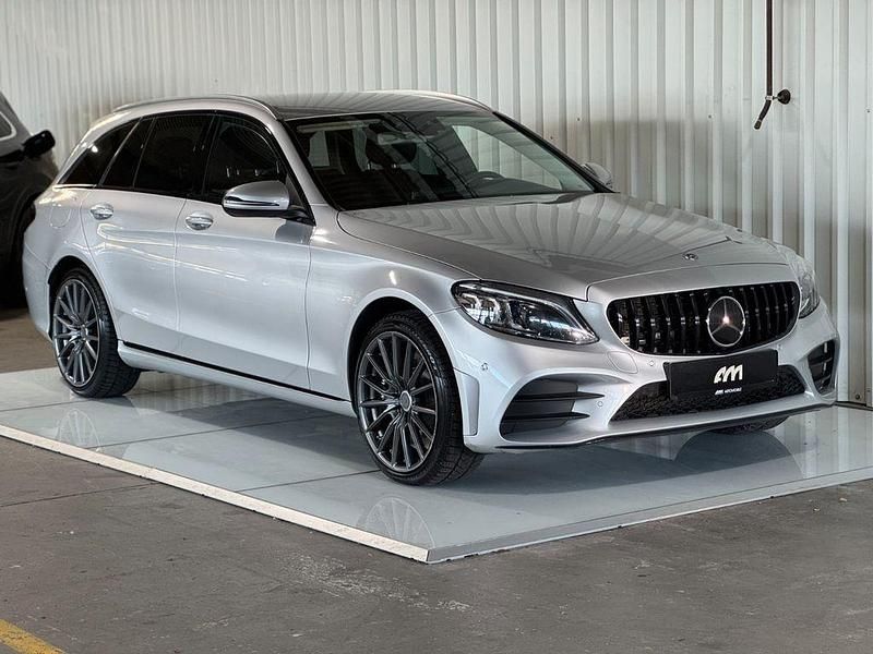 Silber Gebraucht 2018 Mercedes C220 AMG Kombi | 24.900 € (Fairer Preis) - Bild 1/4