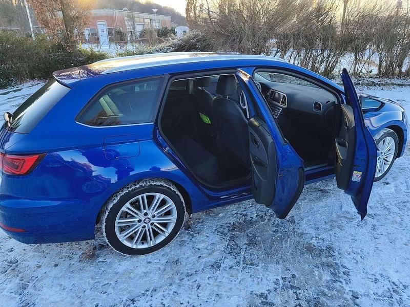 Gebraucht Seat Leon ST XCELLENCE 131 PS (96 kW) 2019 Blau Kombi