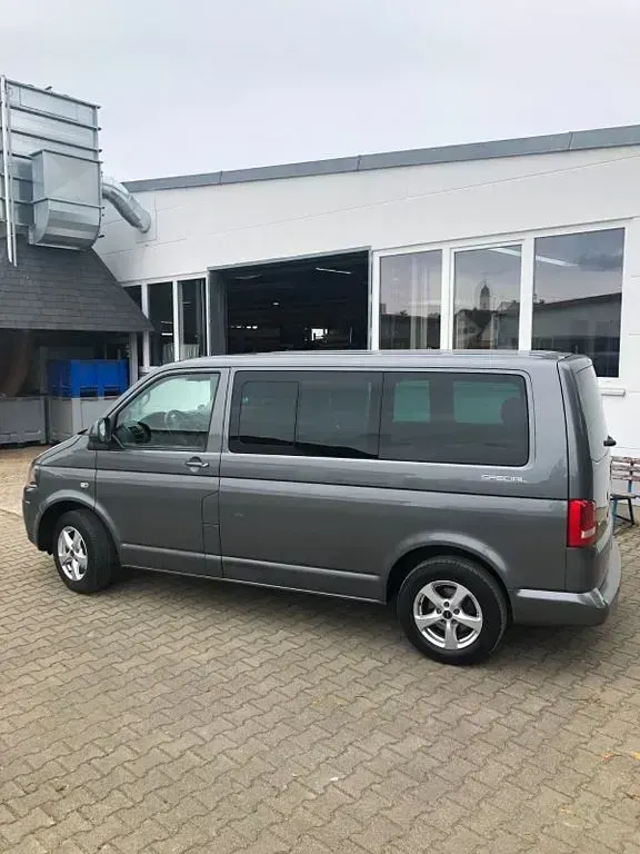 Gebraucht VW T5 140 PS (102 kW) 2014 Grau Van