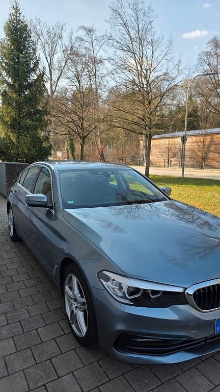Gebraucht BMW 530e iPerformance 252 PS (185 kW) 2017 Silber Limousine