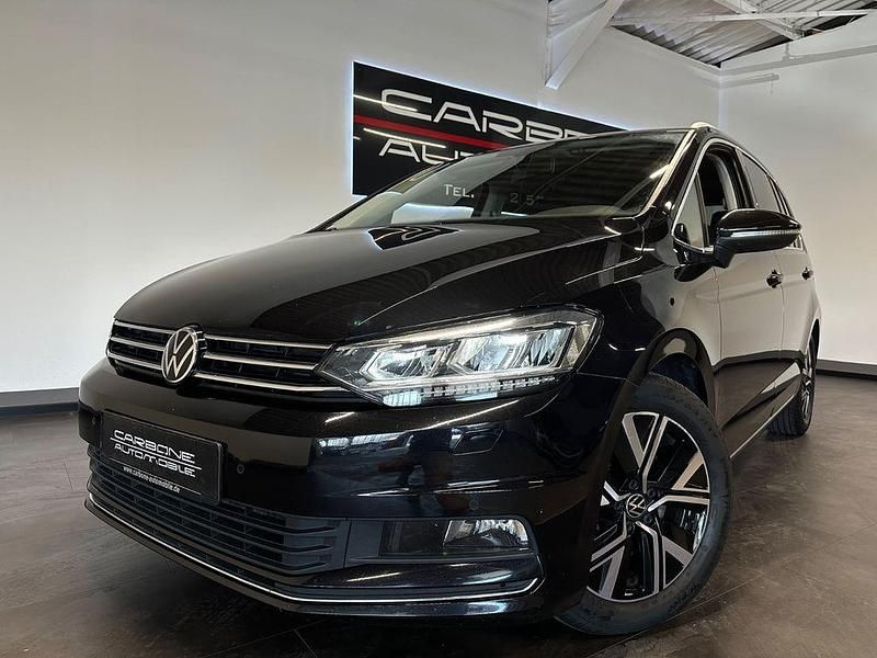 Deep black Gebraucht 2021 VW Touran Highline Van / Kleinbus | 20.990 € (Superpreis) - Bild 1/4