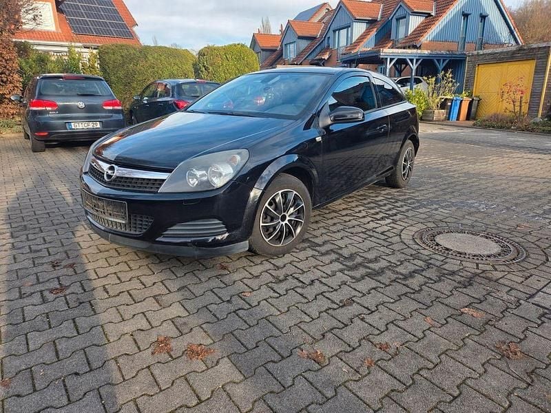 Schwarz Gebraucht 2009 Opel Astra GTC Selection Limousine | 1.800 € (Superpreis) - Bild 1/4