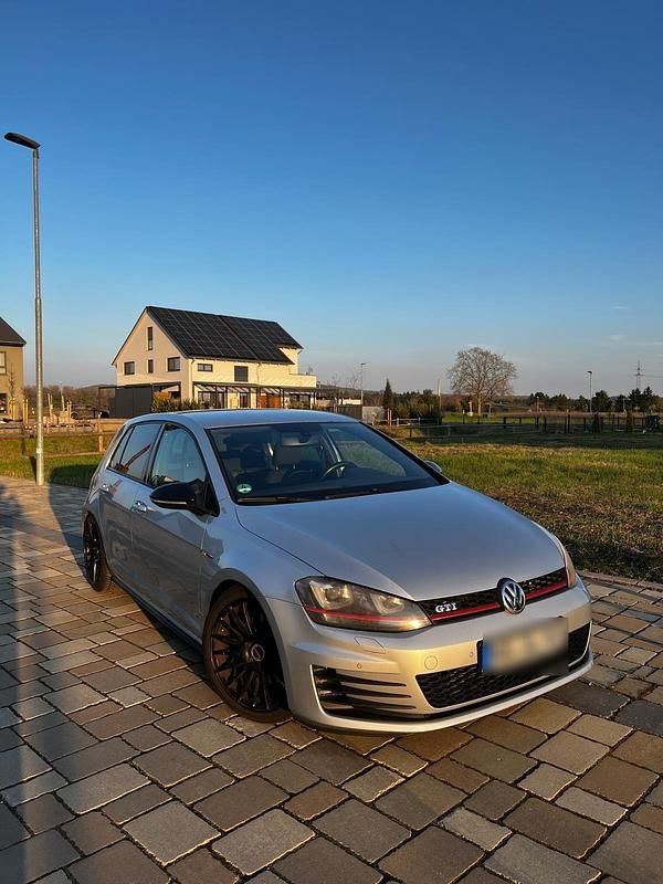 Gebraucht VW Golf VII GTI 220 PS (161 kW) 2013 Silber Limousine
