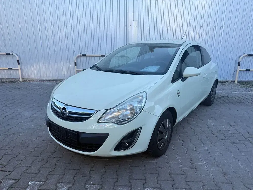 Gebraucht Opel Corsa 87 PS (63 kW) 2012 Weiß Kleinwagen
