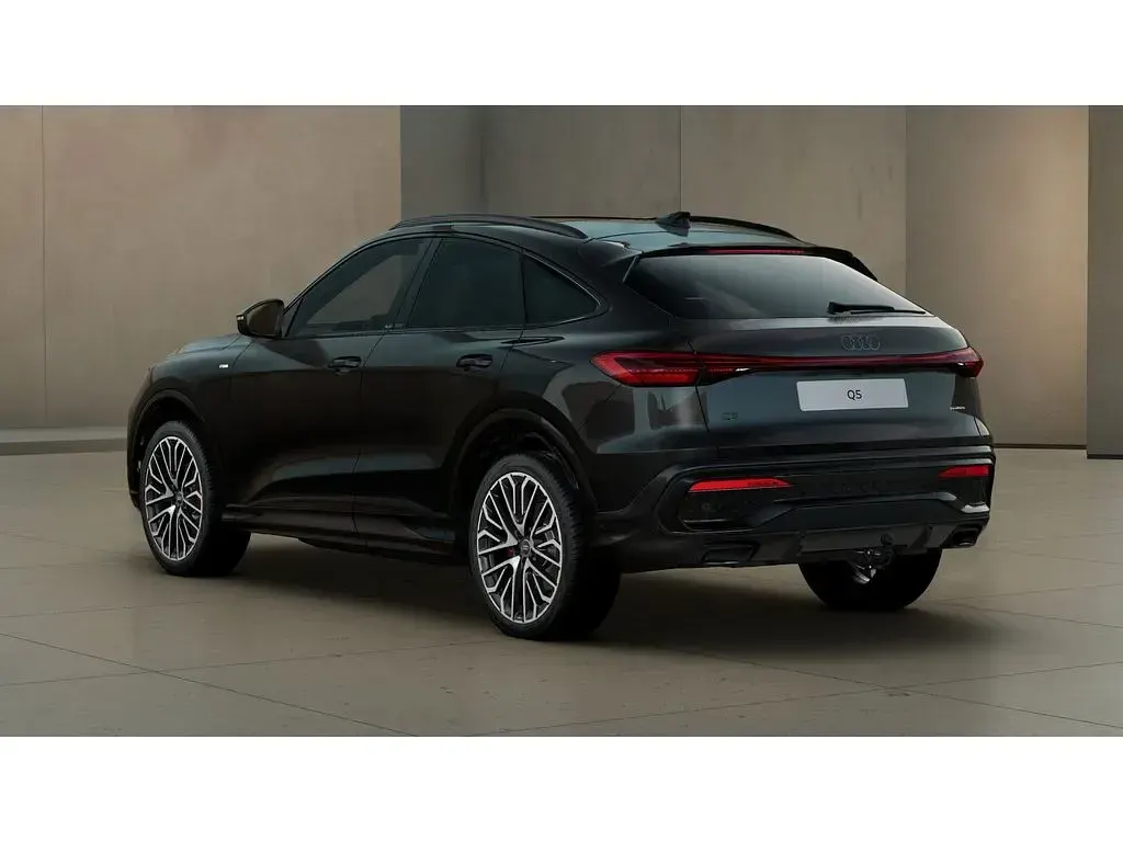 Gebraucht Audi Q5 Sportback Edition .1 204 PS (150 kW) 2025 Schwarz SUV