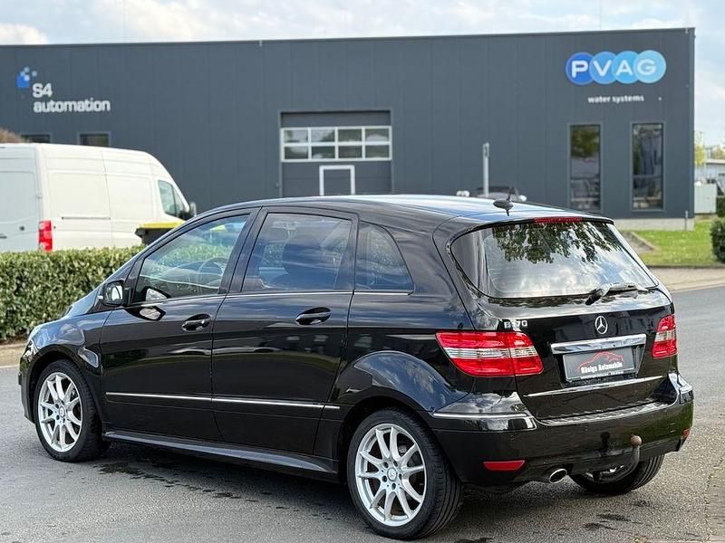 Gebraucht Mercedes B170 116 PS (85 kW) 2009 Schwarz Van / Kleinbus