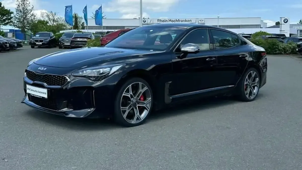 Gebraucht Kia Stinger GT 366 PS (269 kW) 2022 Schwarz Kleinwagen