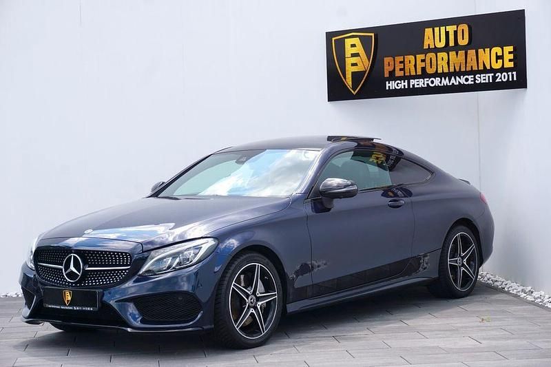Cavansitblau metalliclack Gebraucht 2017 Mercedes C250 AMG line Coupé | 23.900 € - Bild 1/4