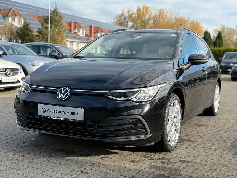Schwarz Gebraucht 2022 VW Golf VIII Kombi | 13.900 € (Superpreis) - Bild 1/4