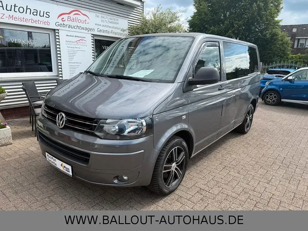 Gebraucht VW Multivan Startline 140 PS (102 kW) 2013 Grau Van / Kleinbus