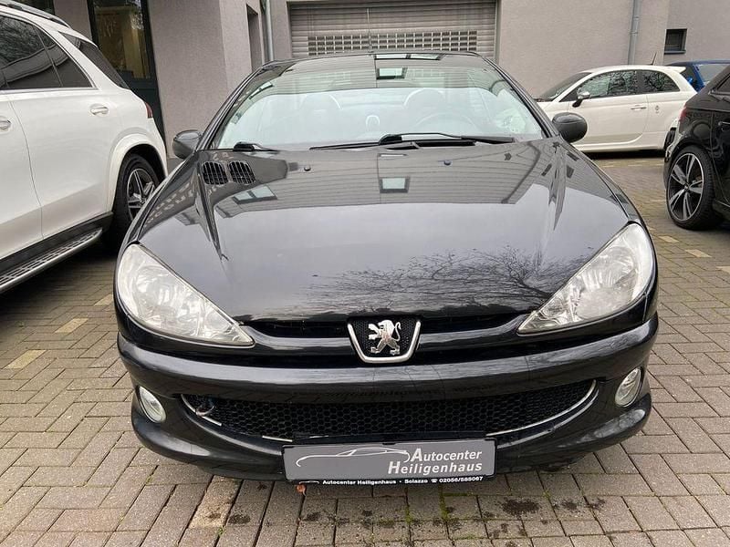 Gebraucht Peugeot 206 CC 109 PS (80 kW) 2006 Schwarz Cabrio