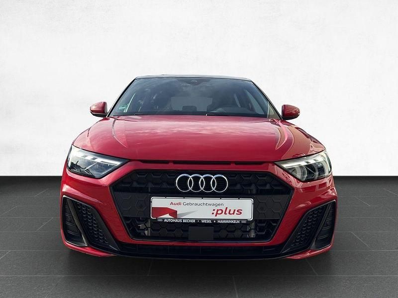 Gebraucht Audi A1 S-Line 95 PS (69 kW) 2024 Rot Limousine