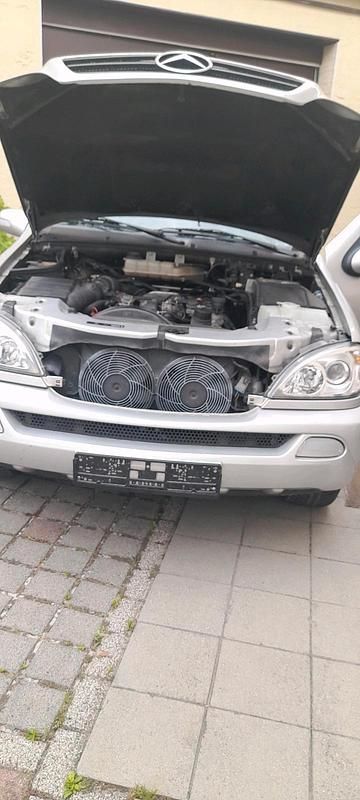 Silber Gebraucht 2005 Mercedes ML350 SUV | 5.200 € (Guter Preis) - Bild 1/4