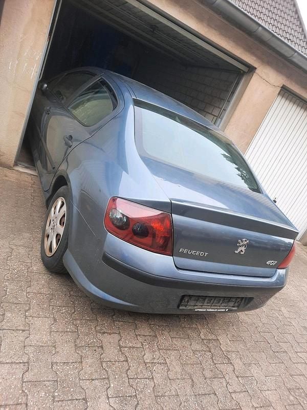 Grau Gebraucht 2005 Peugeot 407 Limousine | 500 € (Superpreis) - Bild 1/4