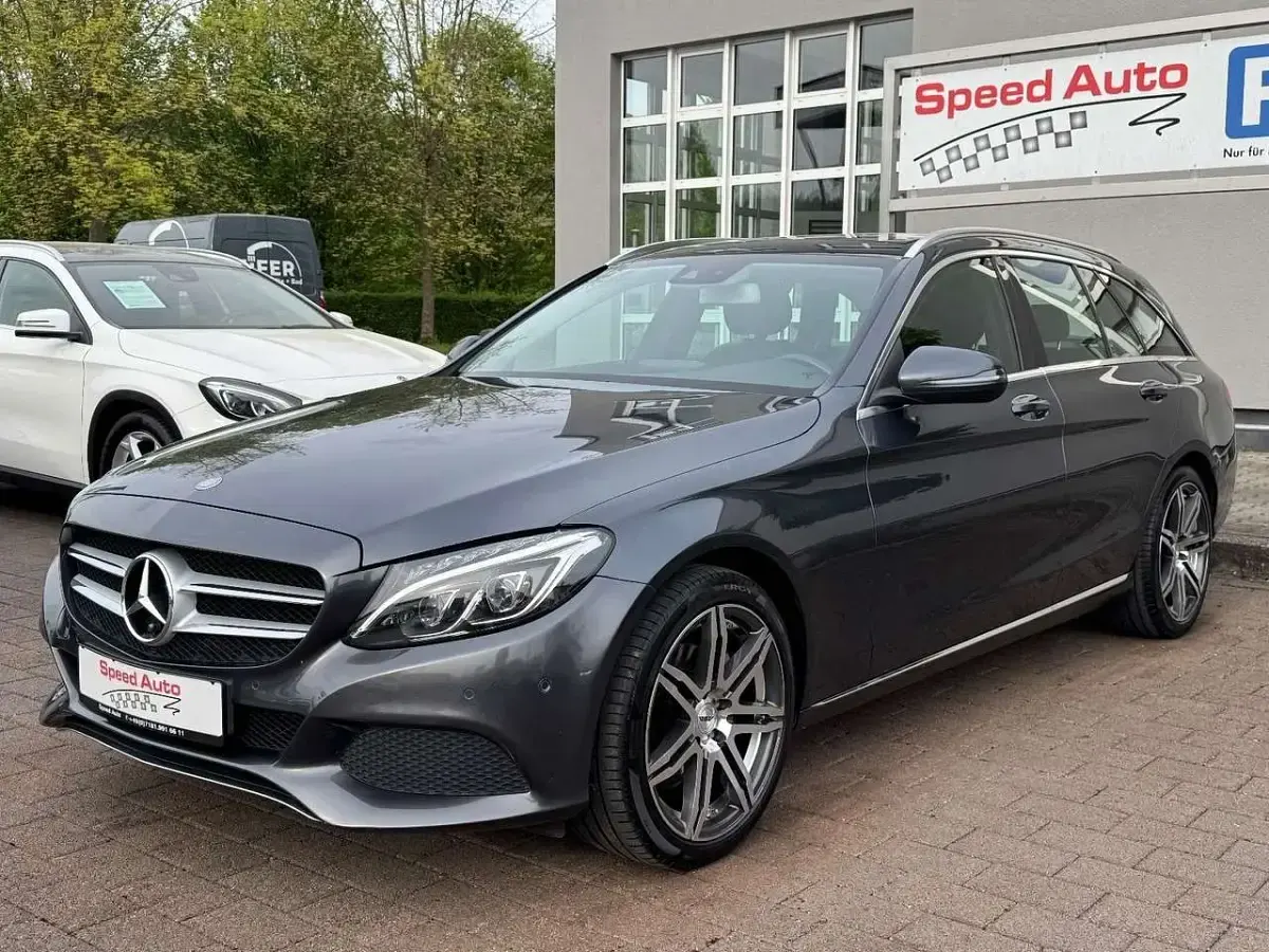 Gebraucht Mercedes C220 Avantgarde 170 PS (125 kW) 2016 Grau Limousine