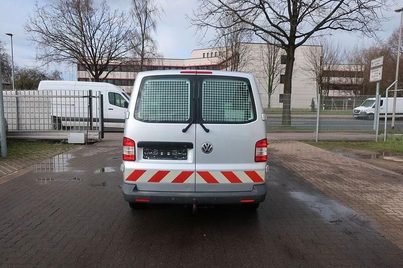 Gebraucht VW T5 140 PS (102 kW) 2011 Silber Van