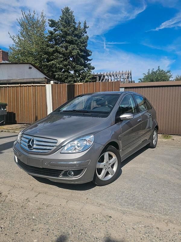 Gebraucht 2006 Mercedes B200 Van / Kleinbus | 3.999 € (Superpreis) - Bild 1/4