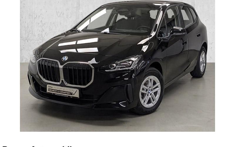 Schwarz Gebraucht 2023 BMW 218 Sport Line Van / Kleinbus | 27.490 € (Fairer Preis) - Bild 1/4