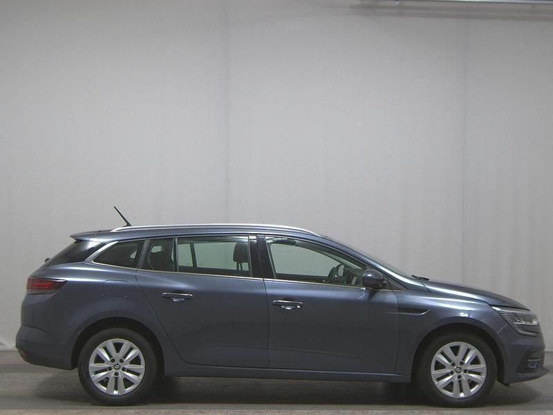 Grau Gebraucht 2022 Renault Mégane IV Life Limousine | 13.980 € (Guter Preis) - Bild 1/4