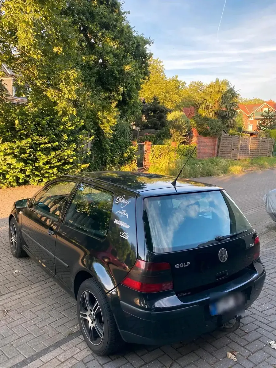 Gebraucht VW Golf IV 101 PS (74 kW) 2004 Schwarz Kleinwagen