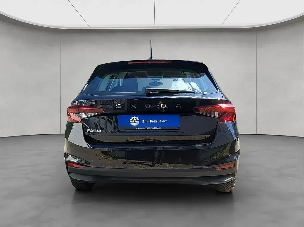 Gebraucht Skoda Fabia Essence 95 PS (69 kW) 2025 Schwarz Kleinwagen