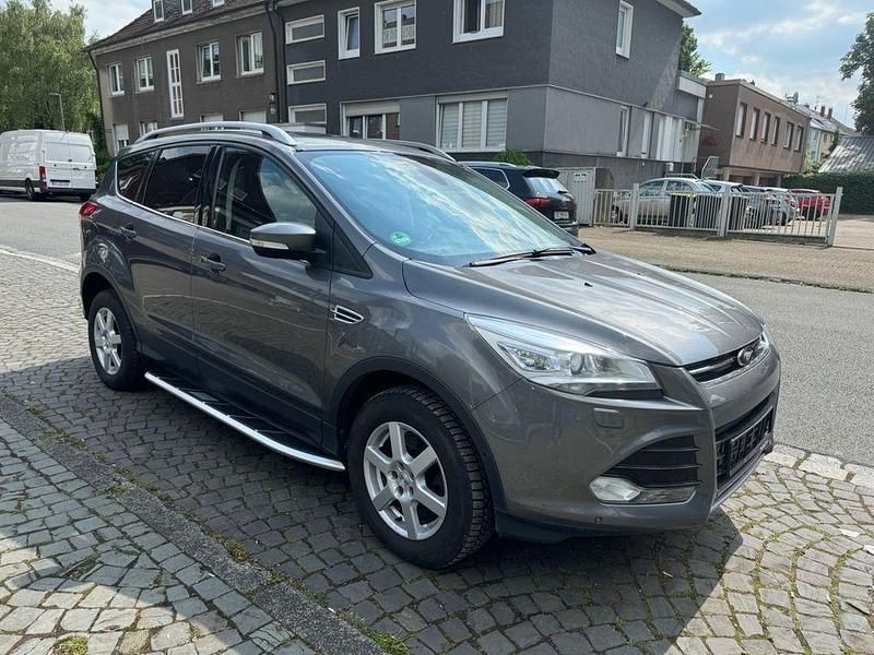 Gebraucht Ford Kuga 163 PS (119 kW) 2013 Grau SUV