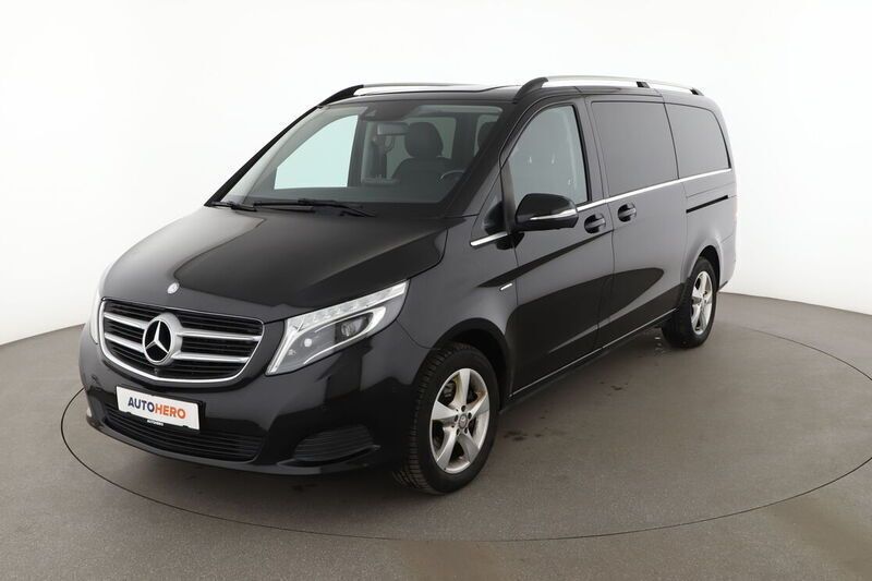 Schwarz Gebraucht 2015 Mercedes V250 Avantgarde Edition Van / Kleinbus | 34.990 € (Superpreis) - Bild 1/4