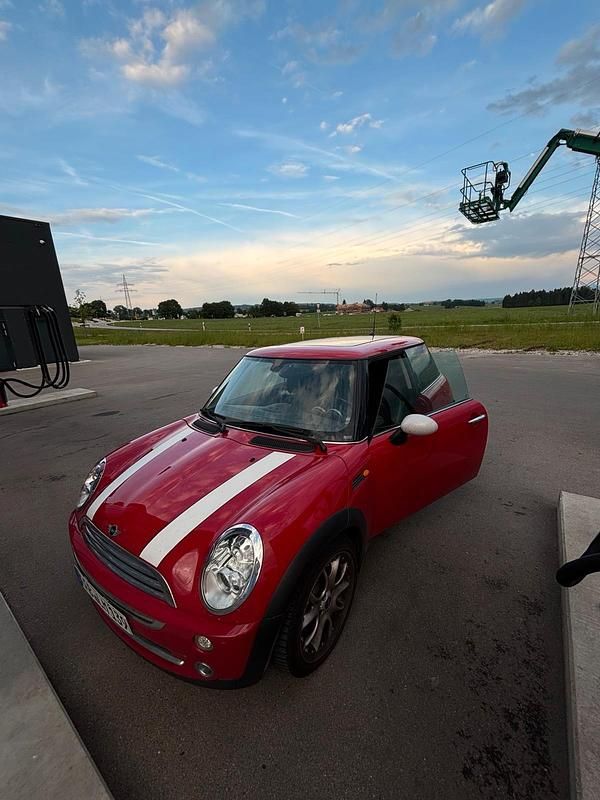 Rot Gebraucht 2005 Mini Cooper Kleinwagen | 1.500 € (Superpreis) - Bild 1/4