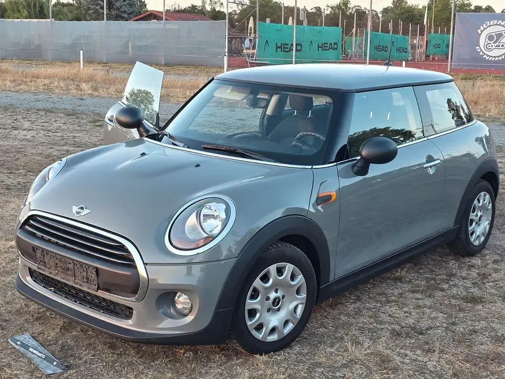 Gebraucht Mini ONE 102 PS (75 kW) 2018 Beige Kleinwagen