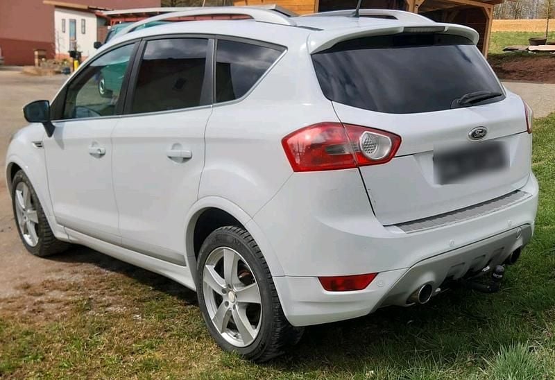 Gebraucht Ford Kuga Titanium 163 PS (119 kW) 2010 Weiß SUV