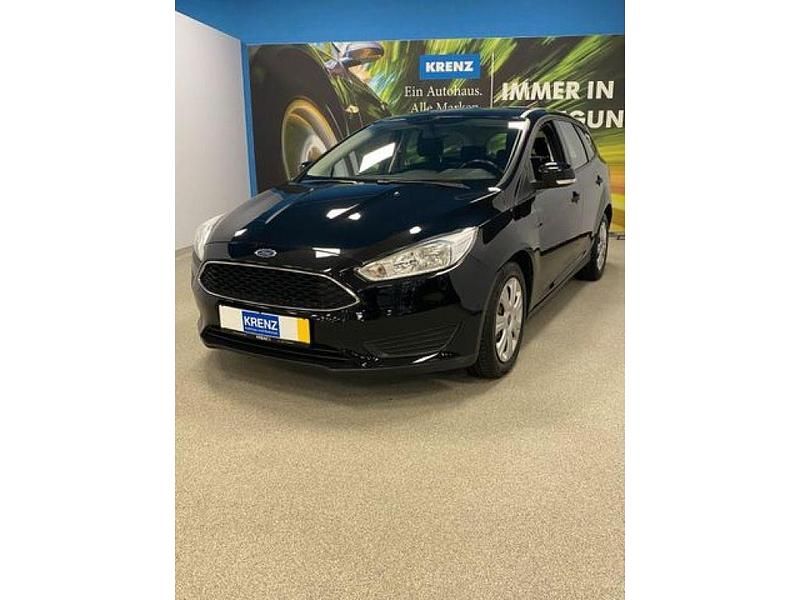 Schwarz Gebraucht 2015 Ford Focus Trend Kombi | 8.990 € (Etwas zu teuer) - Bild 1/3