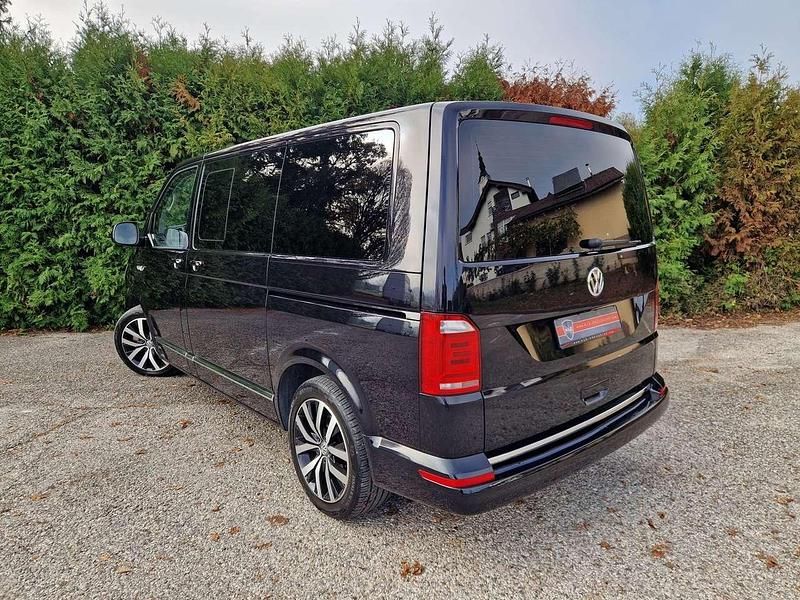 Gebraucht VW Multivan Highline 204 PS (150 kW) 2015 Deep black perleffekt Van / Kleinbus