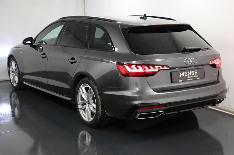 Gebraucht Audi A4 S-Line 204 PS (150 kW) 2022 Daytonagrau perleffekt Kombi