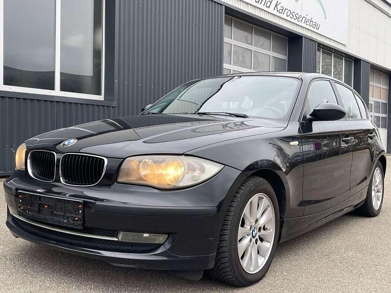 Gebraucht BMW 116 122 PS (89 kW) 2008 Black sapphire metallic Kleinwagen